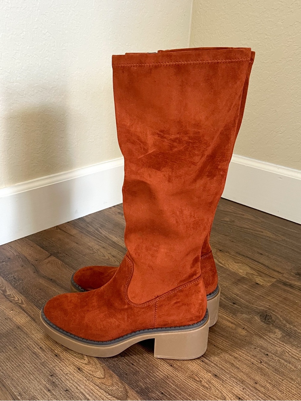 NIB White Mountain Marcella Knee High Boots Rust Suede Chunky Heel Box Womens 8